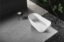 Load image into Gallery viewer, Freestanding Bathtub 67"
